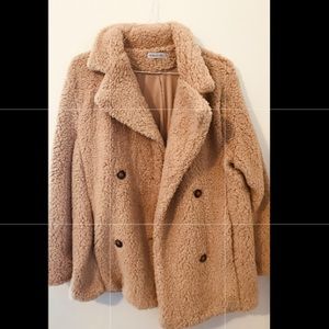 Street-style/over-sized fuzzy sweater coat